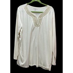Croft & Barrow Woman's 2X Embroidered Long Sleeve Top V Neck